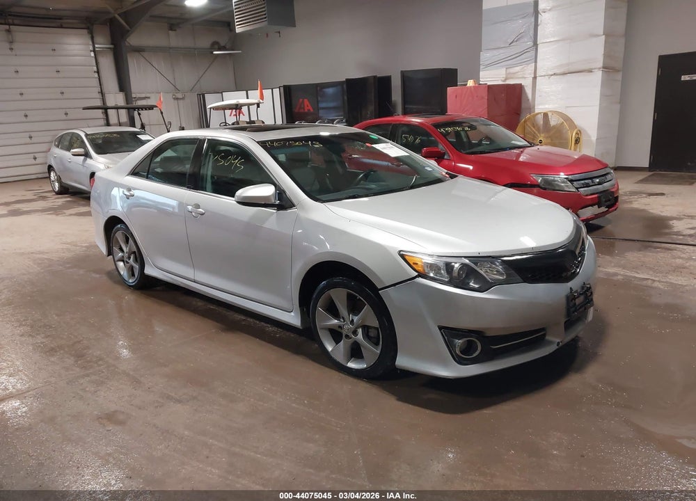 2014 TOYOTA CAMRY SE SPORT VIN: 4T1BF1FK4EU732231