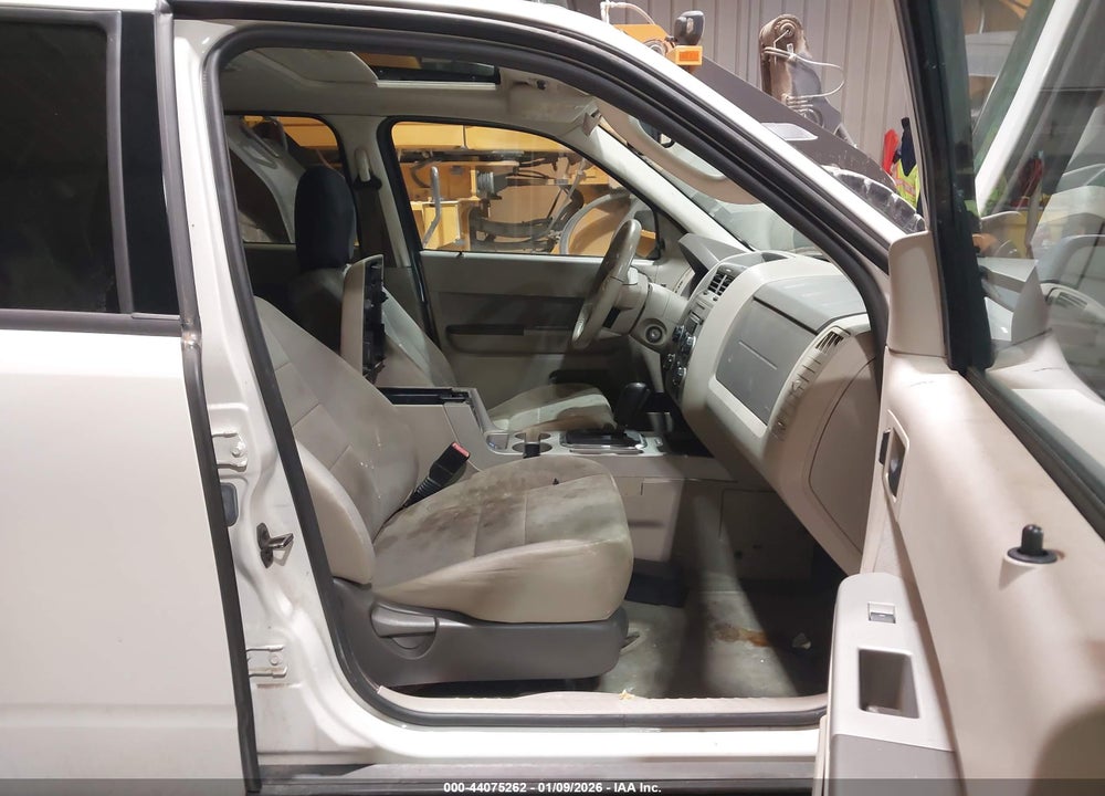 2011 FORD ESCAPE XLT VIN: 1FMCU9DG2BKB84213