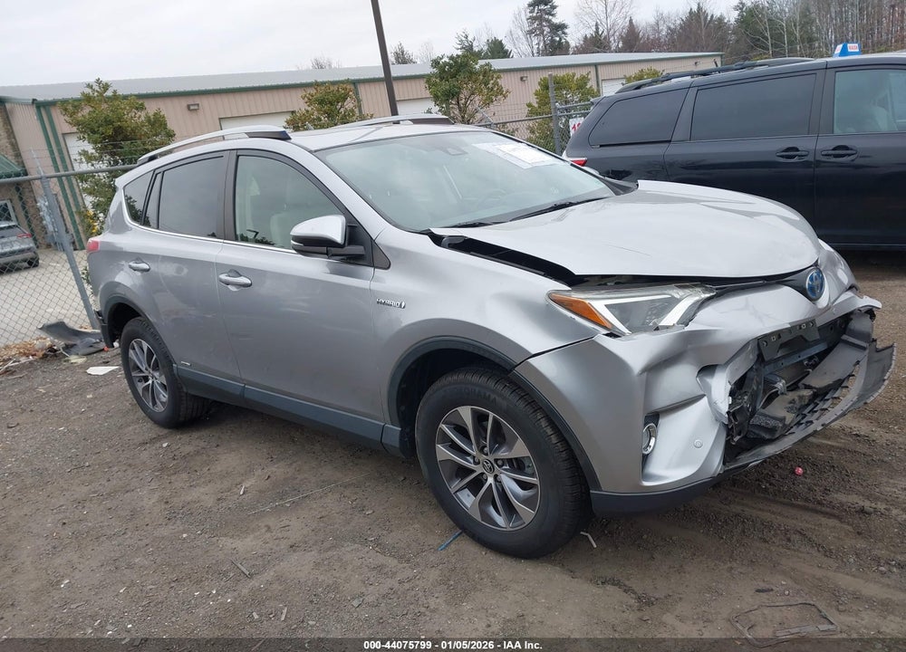2017 TOYOTA RAV4 HYBRID XLE VIN: JTMRJREV6HD104929