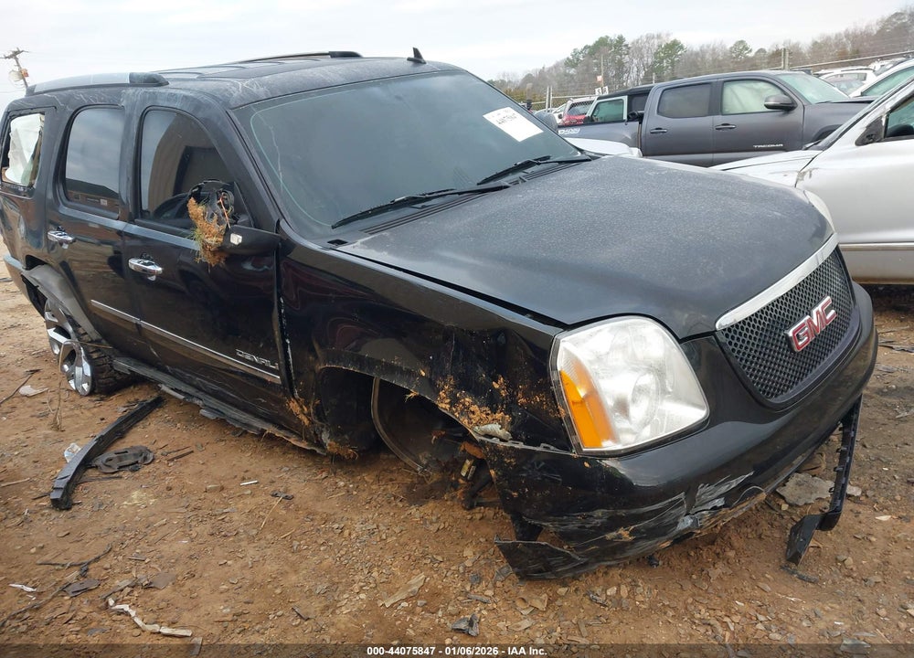 2010 GMC YUKON DENALI VIN: 1GKUKEEF0AR179373