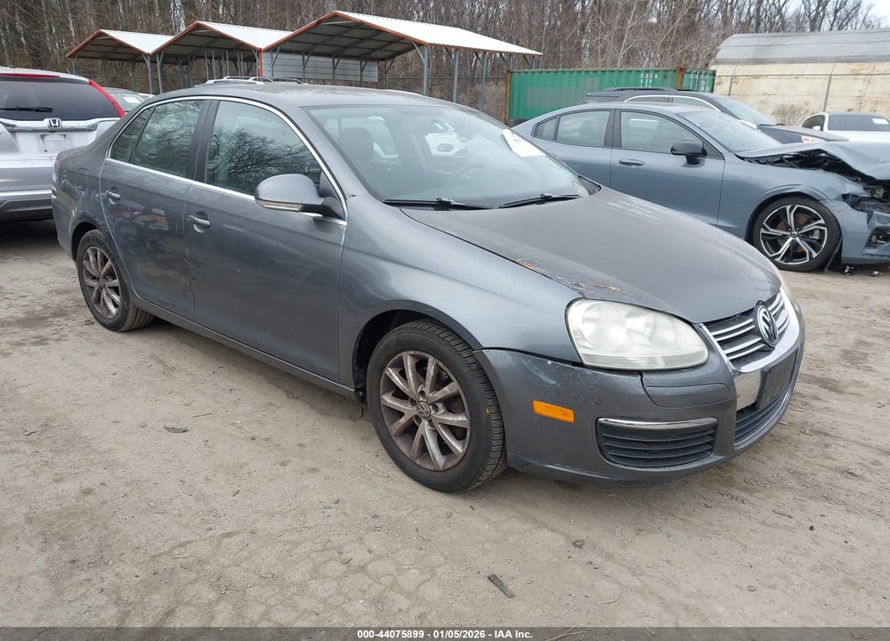 2010 VOLKSWAGEN JETTA SE VIN: 3VWRZ7AJ8AM017928
