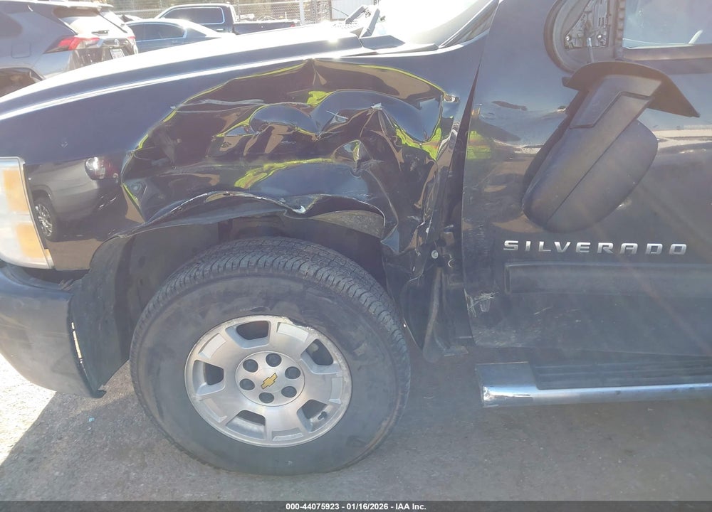 2011 CHEVROLET SILVERADO 1500 LT VIN: 3GCPKSE39BG378212