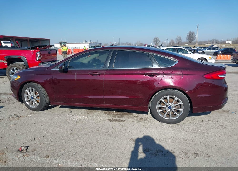 2017 FORD FUSION SE VIN: 3FA6P0H7XHR399248
