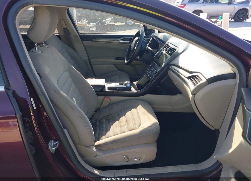 2017 FORD FUSION SE VIN: 3FA6P0H7XHR399248