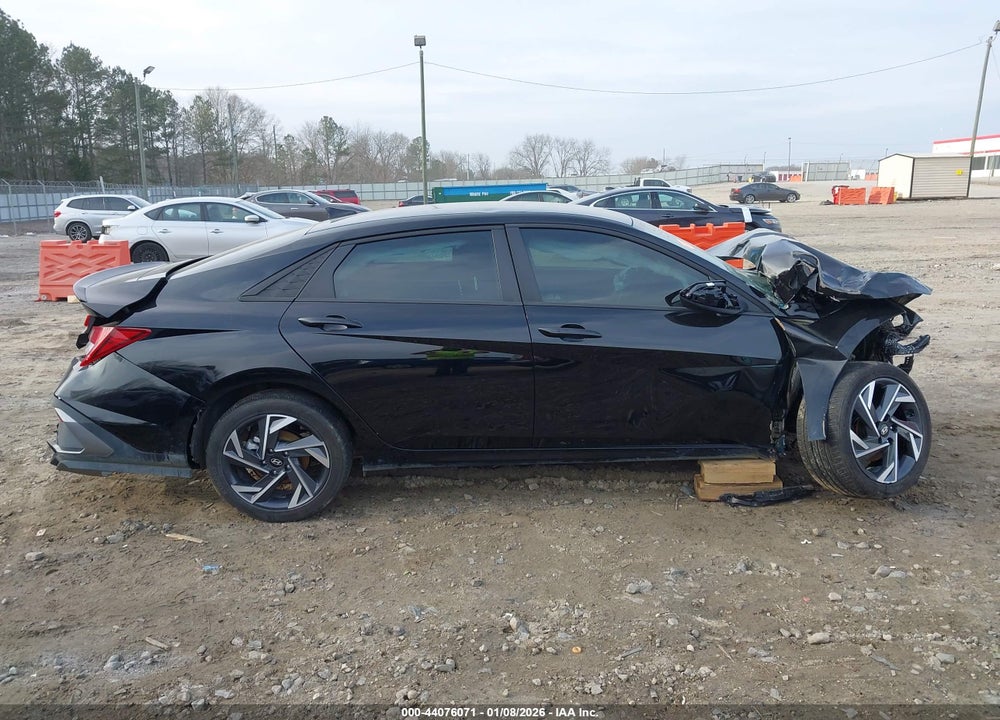 2025 HYUNDAI ELANTRA SEL SPORT VIN: KMHLM4DG5SU997245