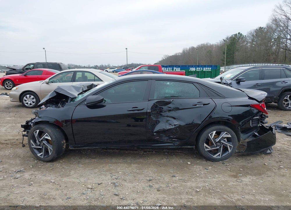 2025 HYUNDAI ELANTRA SEL SPORT VIN: KMHLM4DG5SU997245