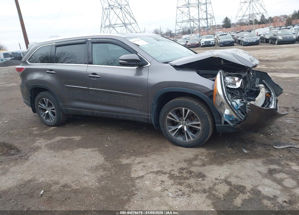2016 TOYOTA HIGHLANDER XLE V6 VIN: 5TDJKRFH9GS502593