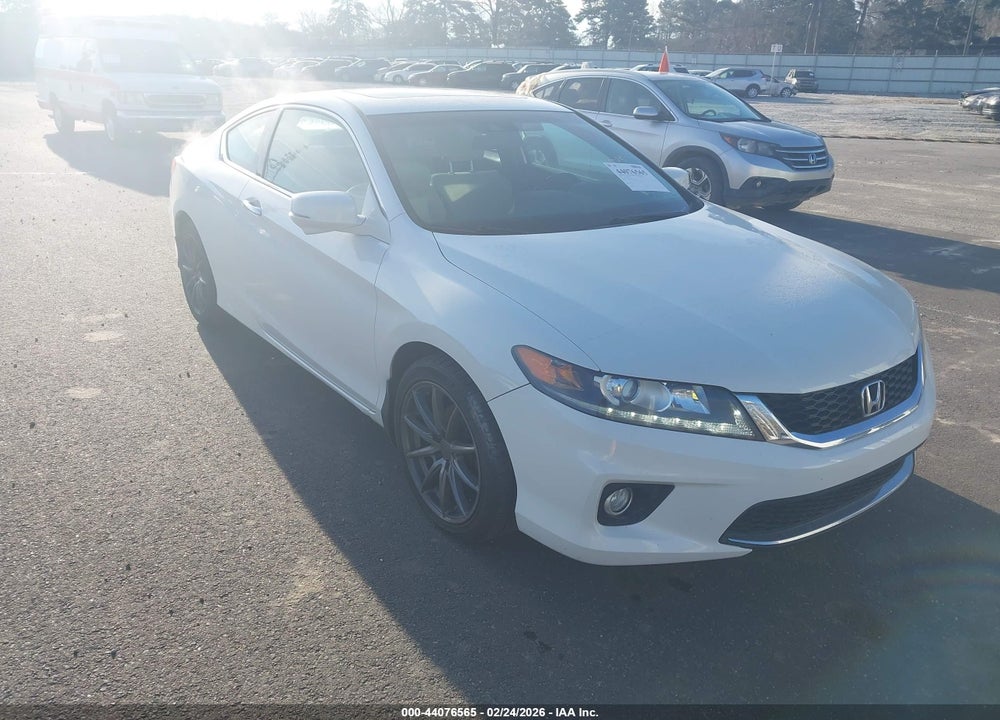 2013 HONDA ACCORD EX-L V-6 VIN: 1HGCT2B85DA013265