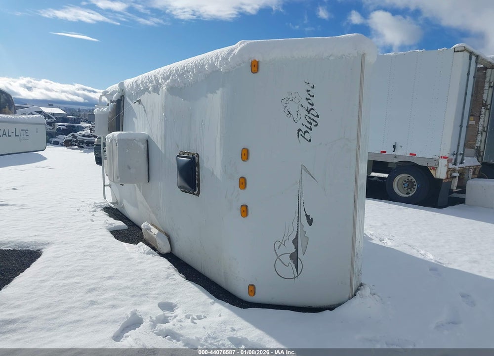 2007 BIGFOOT 10 CBOVR PICKUP CAMPER VIN: 2GVC106E47S015890
