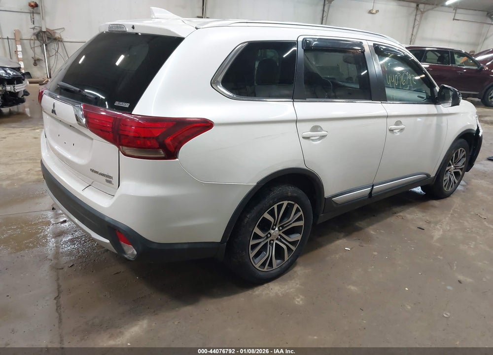 2017 MITSUBISHI OUTLANDER SE/SEL VIN: JA4AZ3A36HZ024115