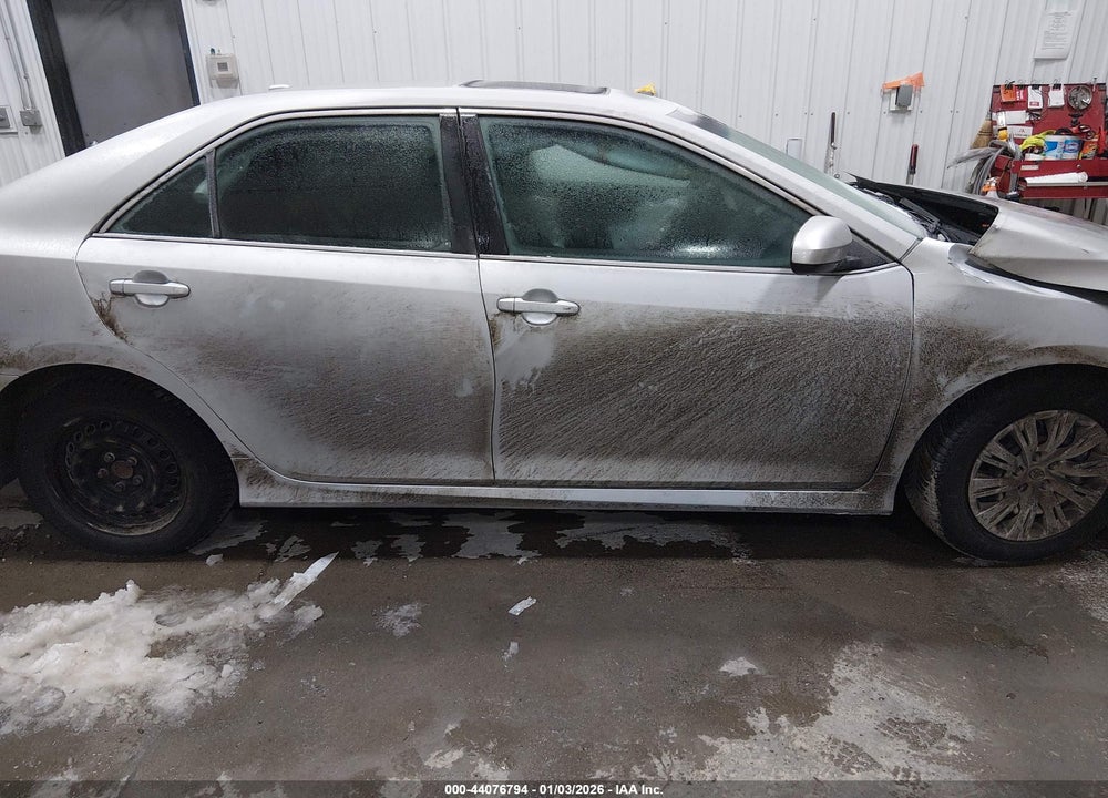 2014 TOYOTA CAMRY SE VIN: 4T1BK1FK1EU542737