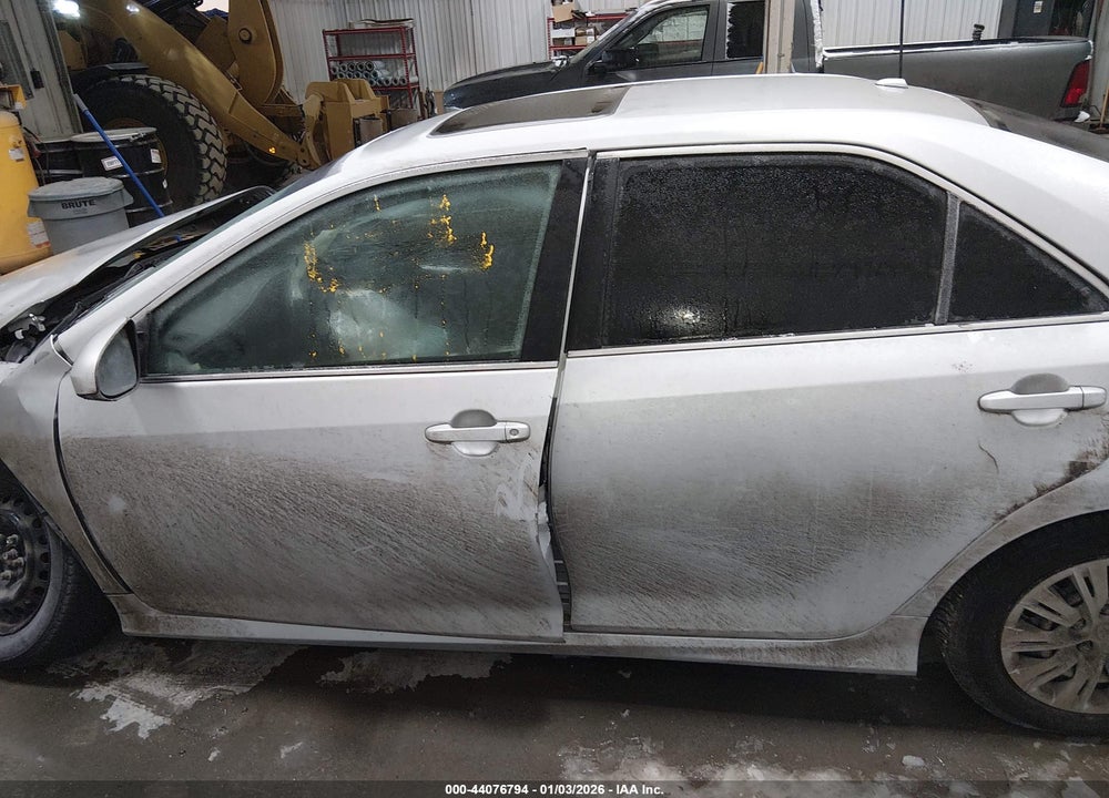 2014 TOYOTA CAMRY SE VIN: 4T1BK1FK1EU542737