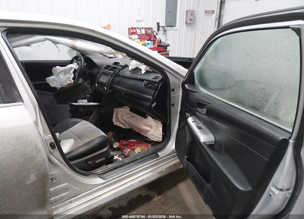 2014 TOYOTA CAMRY SE VIN: 4T1BK1FK1EU542737