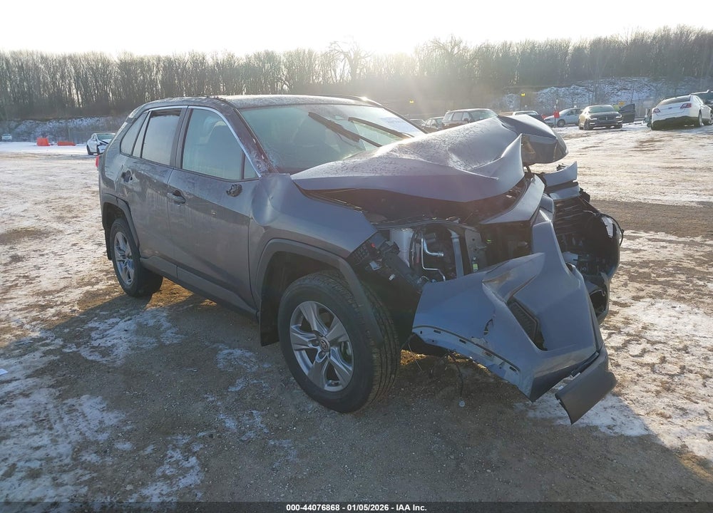 2022 TOYOTA RAV4 XLE VIN: 2T3P1RFV1NW295194