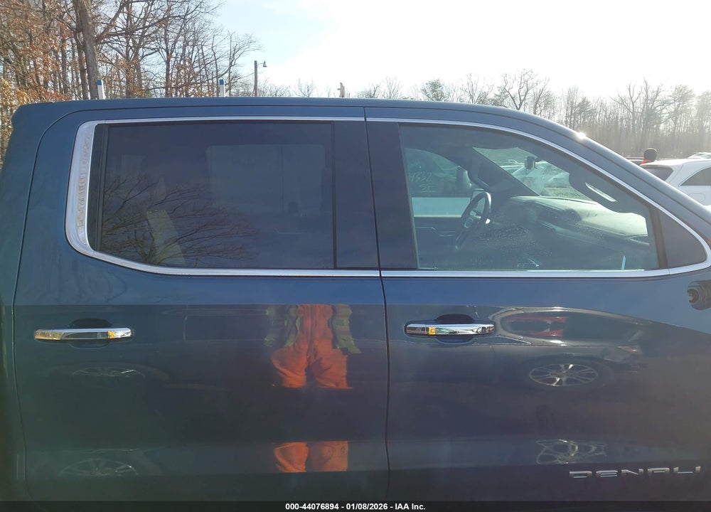 2025 GMC SIERRA 1500 4WD  SHORT BOX DENALI VIN: 1GTUUGED4SZ326179