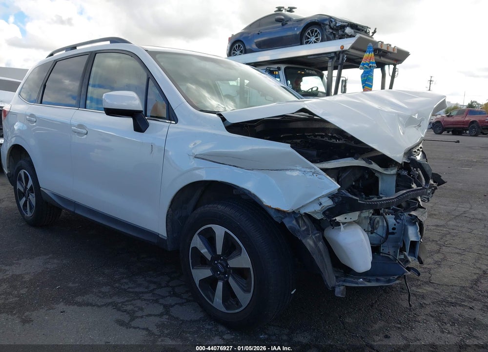 2018 SUBARU FORESTER 2.5I LIMITED VIN: JF2SJARC2JH463805