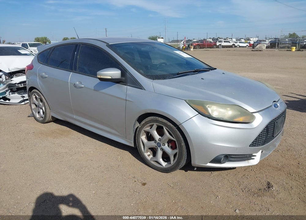 2013 FORD FOCUS ST VIN: 1FADP3L92DL351866
