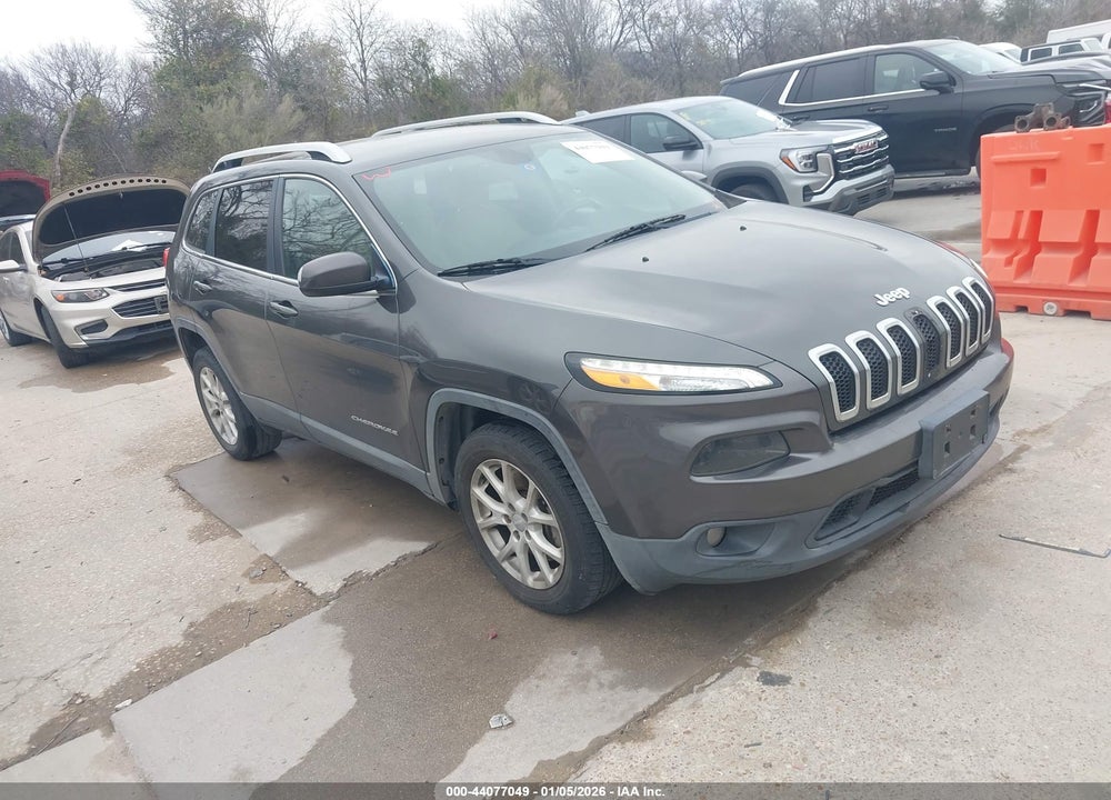 2017 JEEP CHEROKEE LATITUDE FWD VIN: 1C4PJLCS4HW565998