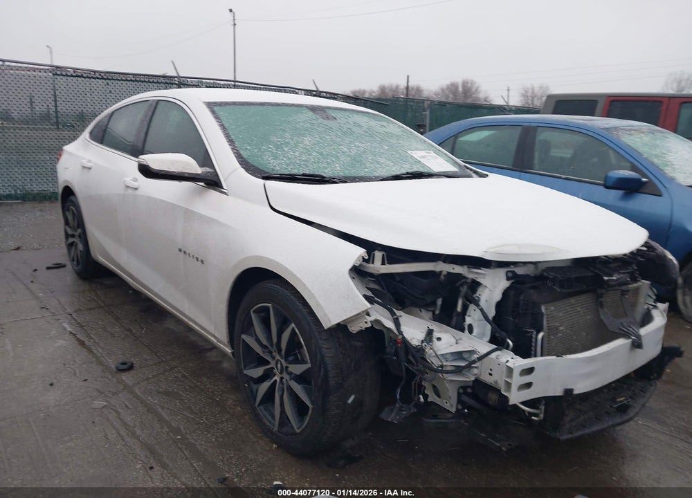 2018 CHEVROLET MALIBU LT VIN: 1G1ZD5ST4JF263017