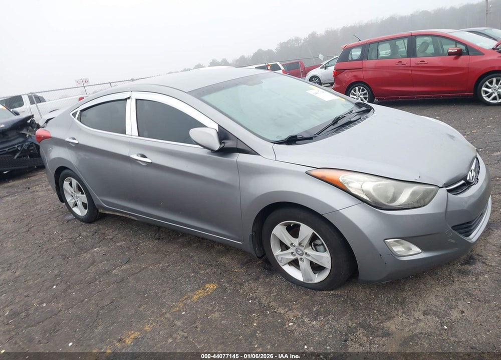 2013 HYUNDAI ELANTRA GLS VIN: KMHDH4AE9DU929934