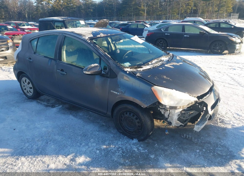 2013 TOYOTA PRIUS C TWO VIN: JTDKDTB3XD1544110