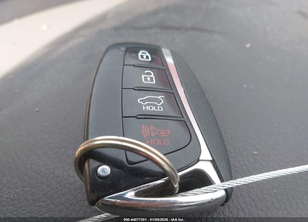 2018 HYUNDAI SANTA FE SE VIN: KM8SNDHF1JU280754