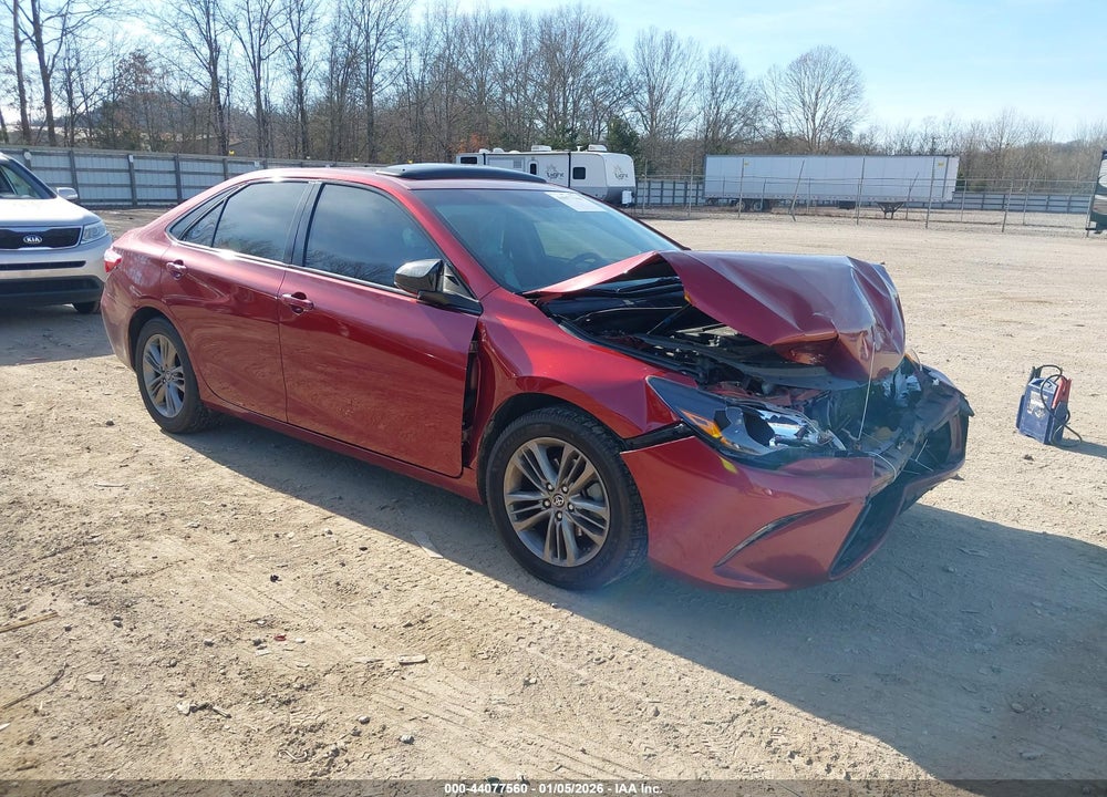 2015 TOYOTA CAMRY SE VIN: 4T1BF1FK2FU964120