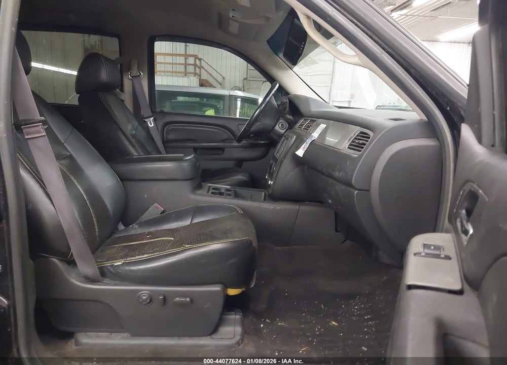2014 CHEVROLET SILVERADO 2500HD LTZ VIN: 1GC1KYEG8EF172476