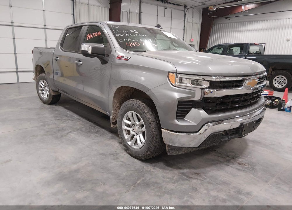 2025 CHEVROLET SILVERADO 1500 4WD  STANDARD BED LT VIN: 3GCUKDEDXSG202146