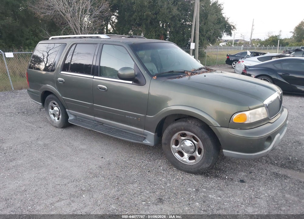 2001 LINCOLN NAVIGATOR VIN: 5LMEU27R31LJ27747