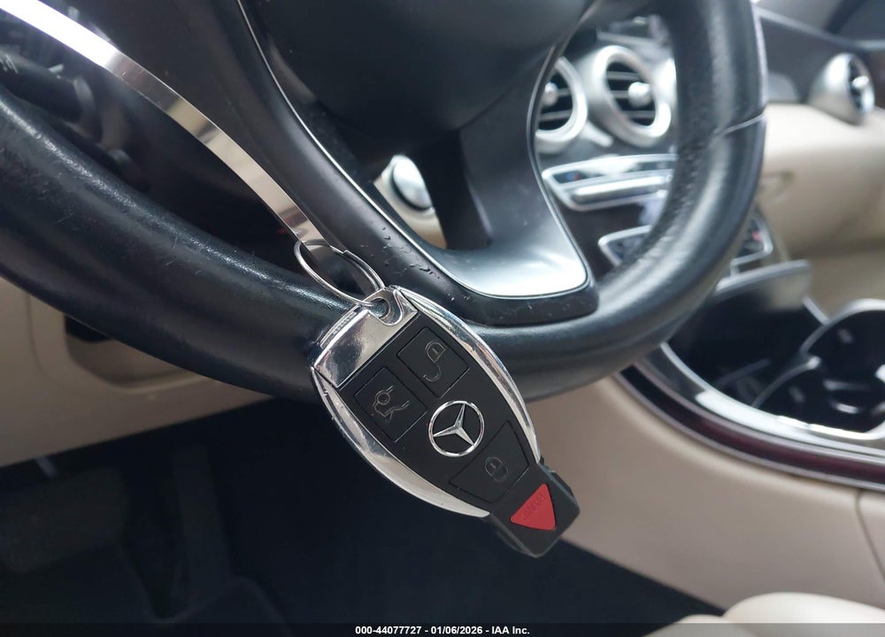 2018 MERCEDES-BENZ C 300 VIN: WDDWF4JB5JR323804