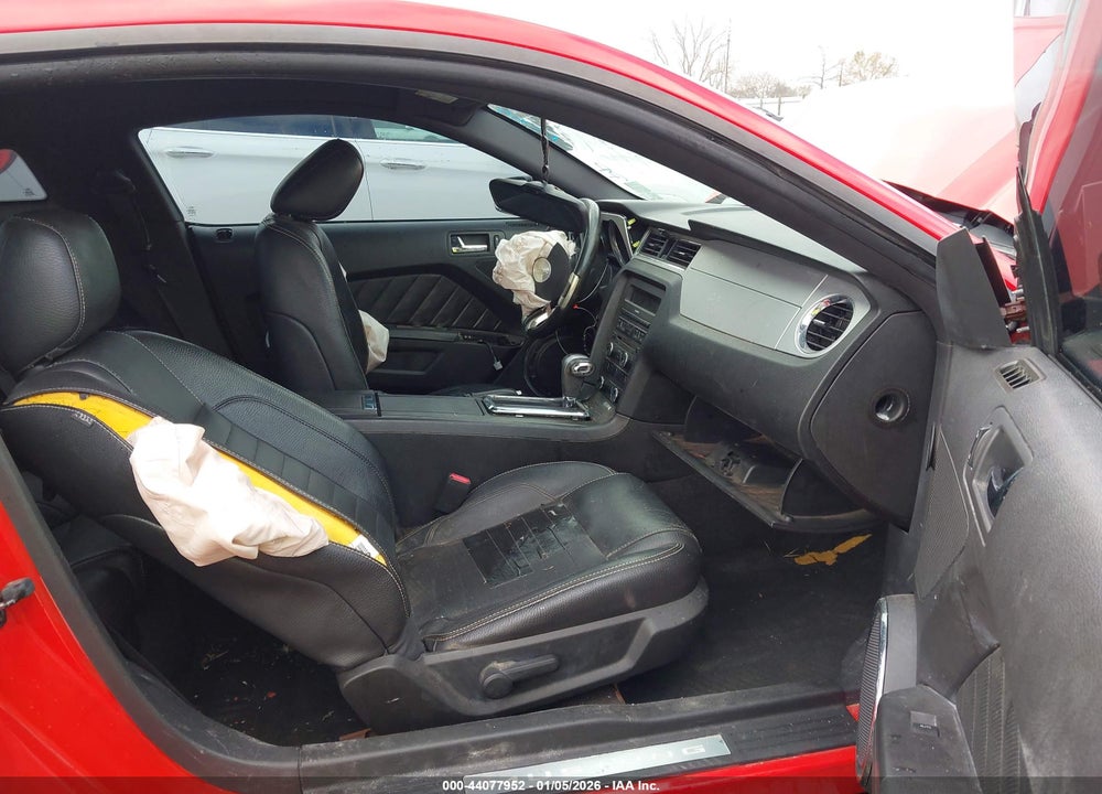 2011 FORD MUSTANG V6 PREMIUM VIN: 1ZVBP8AM6B5122305
