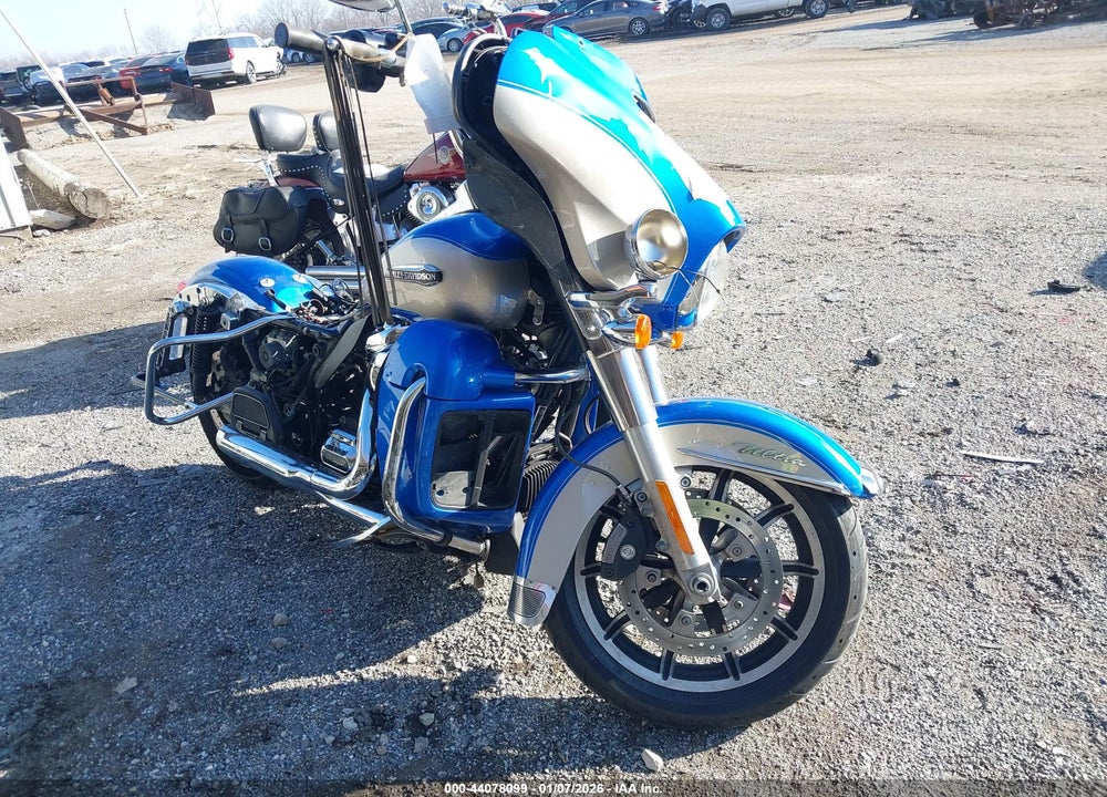 2018 HARLEY-DAVIDSON FLHTCU ULTRA CLASSIC ELECTRA GLD VIN: 1HD1FCC13JB674916