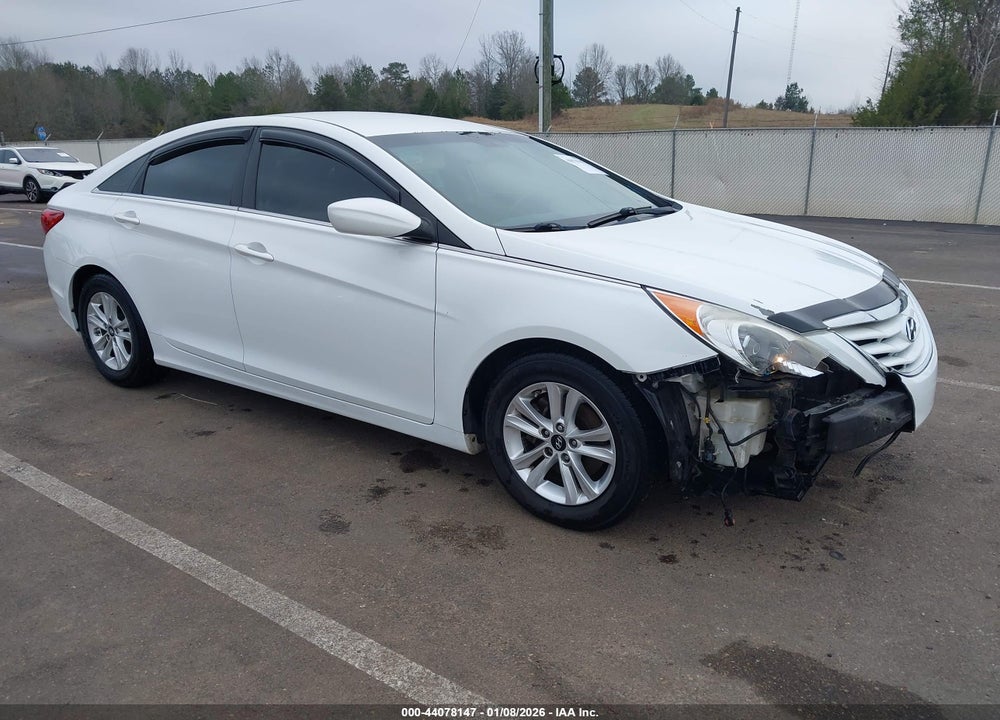 2013 HYUNDAI SONATA GLS VIN: 5NPEB4AC6DH722453