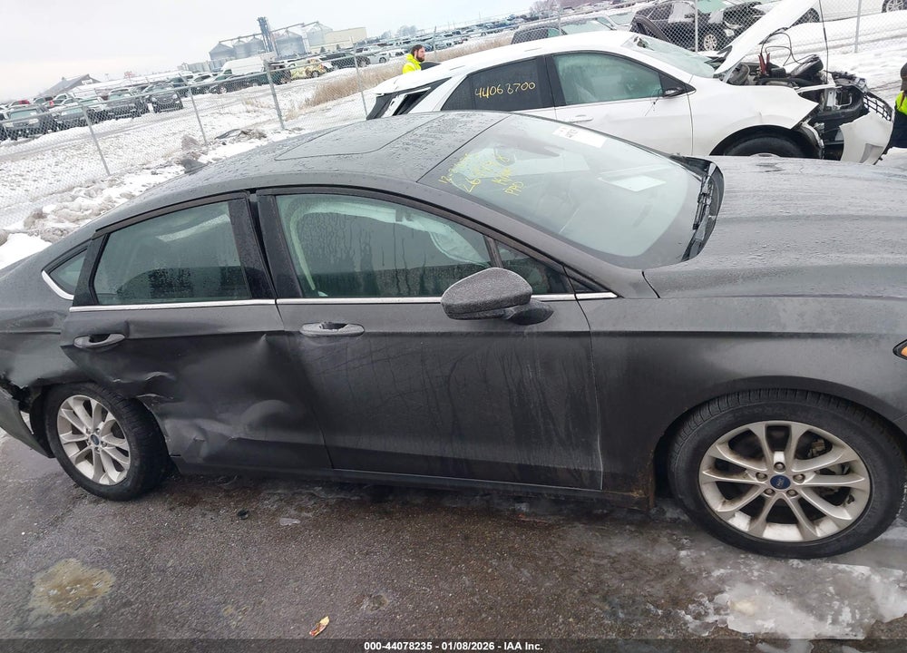 2019 FORD FUSION SE VIN: 3FA6P0HDXKR214533