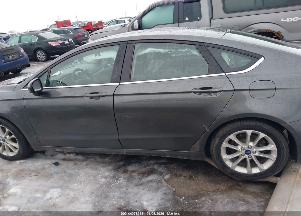 2019 FORD FUSION SE VIN: 3FA6P0HDXKR214533