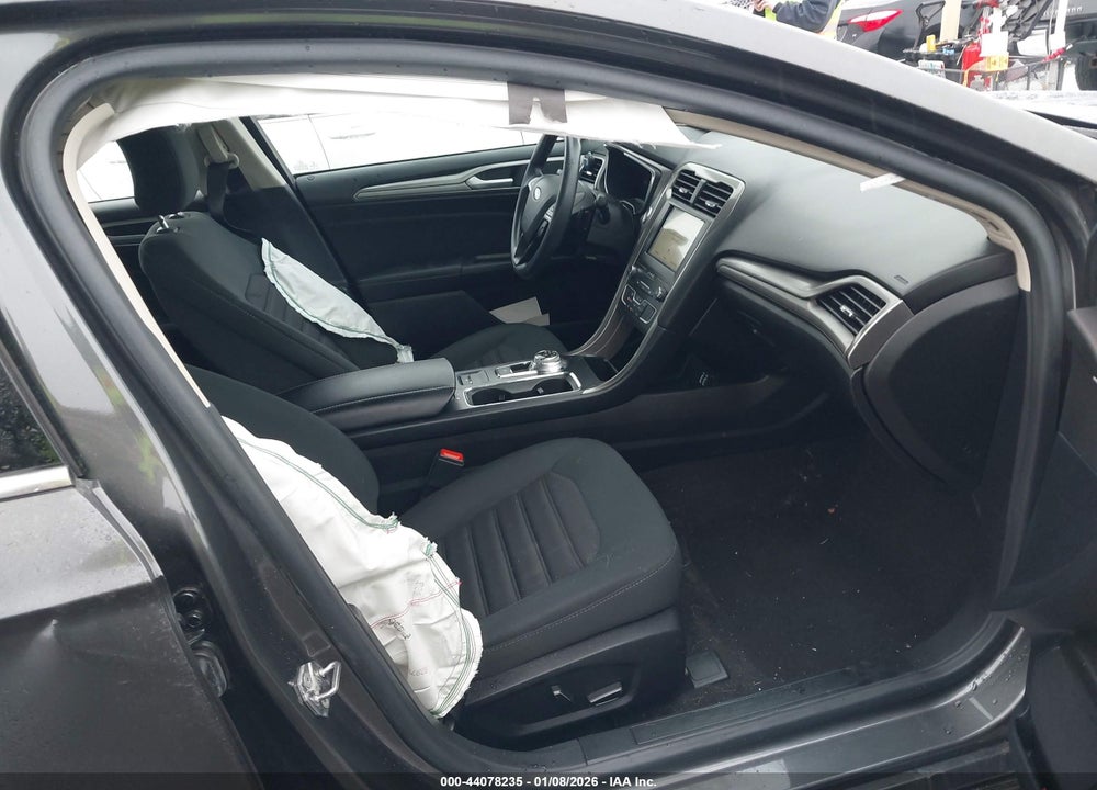 2019 FORD FUSION SE VIN: 3FA6P0HDXKR214533