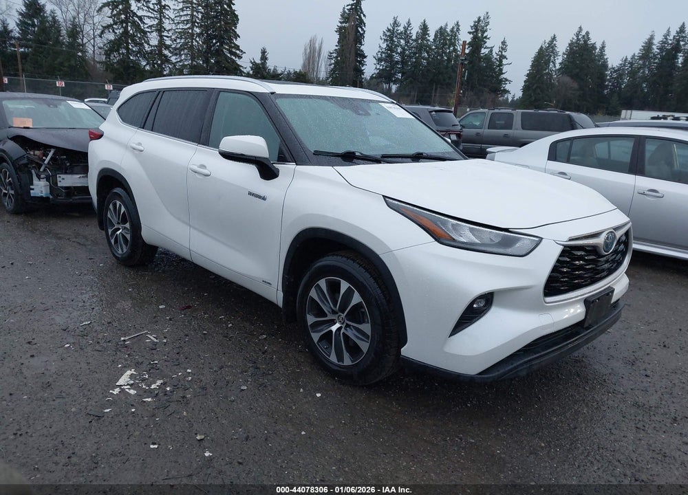2020 TOYOTA HIGHLANDER HYBRID XLE VIN: 5TDGBRCH1LS505545