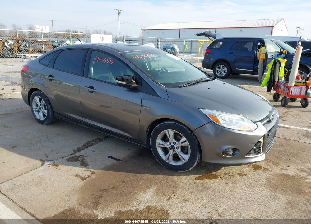 2014 FORD FOCUS SE VIN: 1FADP3F2XEL428693