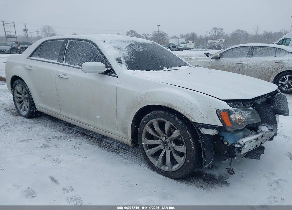 2014 CHRYSLER 300 300S VIN: 2C3CCABG8EH331002