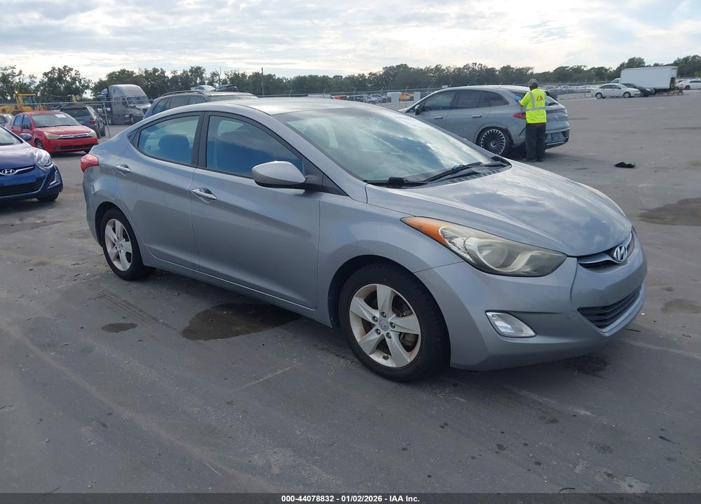 2013 HYUNDAI ELANTRA GLS VIN: KMHDH4AE7DU752154