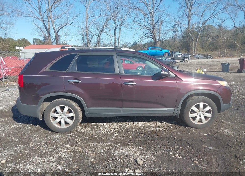 2012 KIA SORENTO LX VIN: 5XYKT3A63CG240114