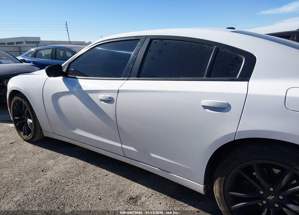 2017 DODGE CHARGER SE RWD VIN: 2C3CDXBGXHH643522