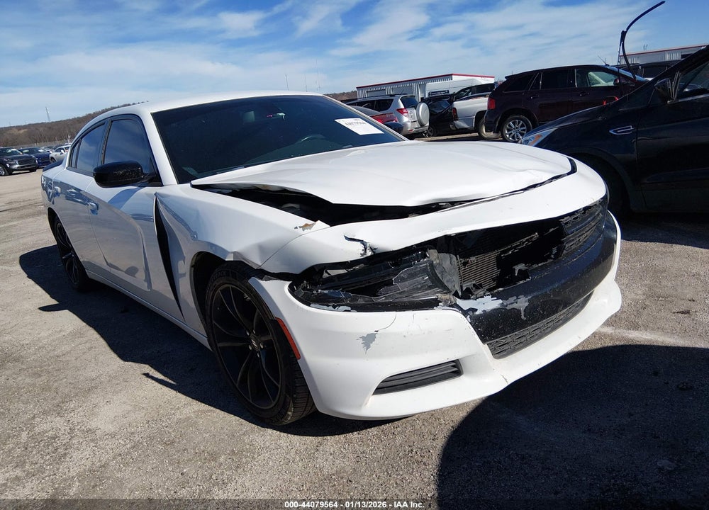 2017 DODGE CHARGER SE RWD VIN: 2C3CDXBGXHH643522