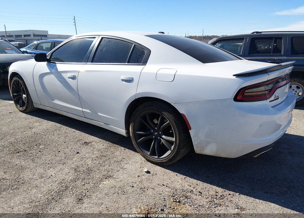 2017 DODGE CHARGER SE RWD VIN: 2C3CDXBGXHH643522