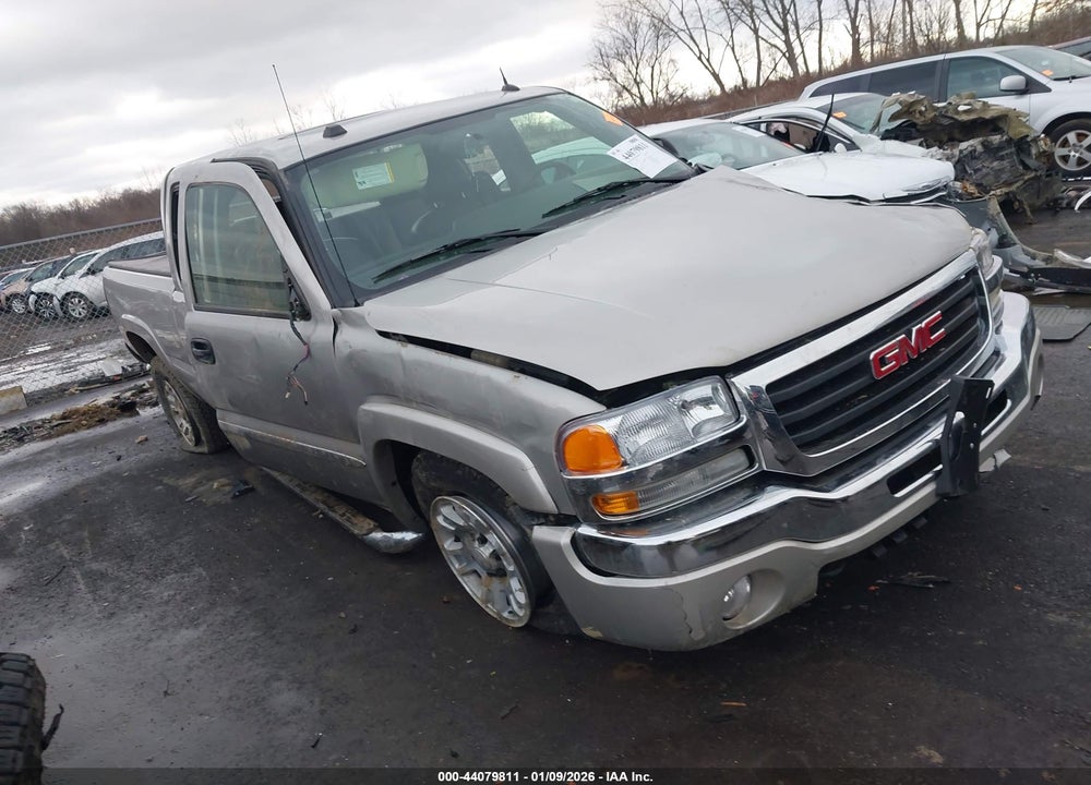 2005 GMC SIERRA 1500 SLT VIN: 2GTEK19BX51365680