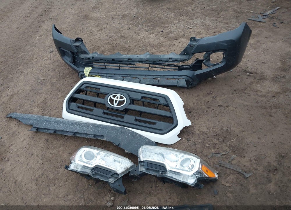 2017 TOYOTA TACOMA SR VIN: 5TFRX5GN4HX101014