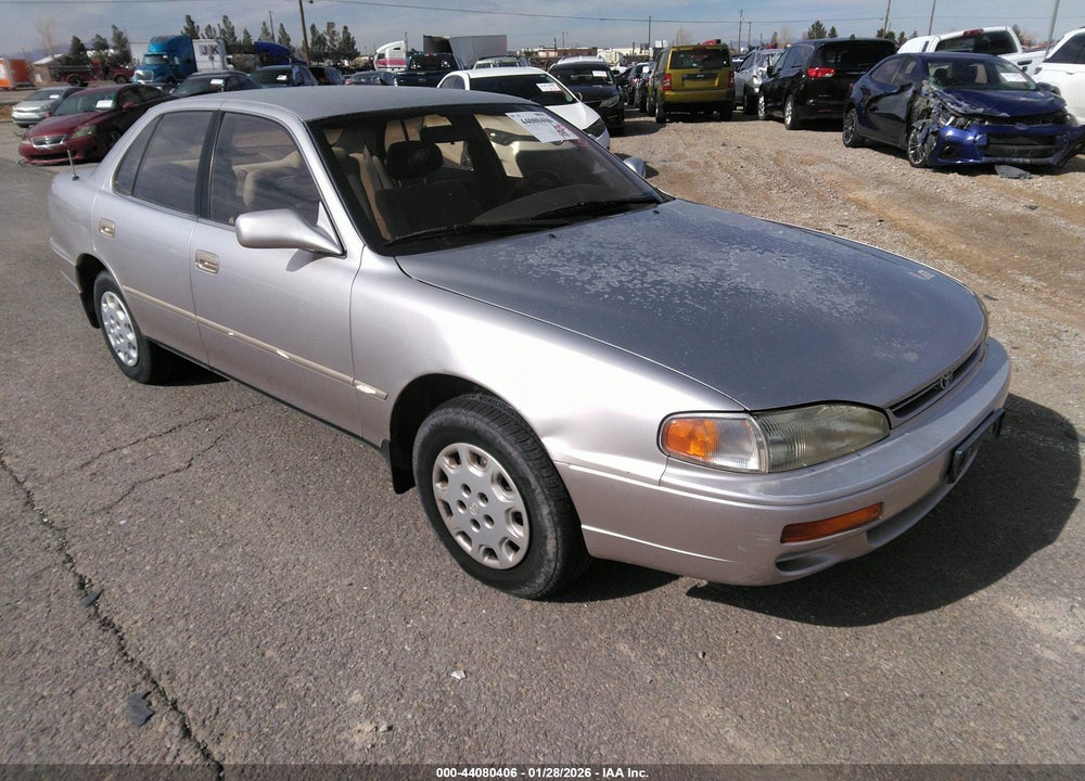 1995 TOYOTA CAMRY LE VIN: JT2SK12E3S0313699