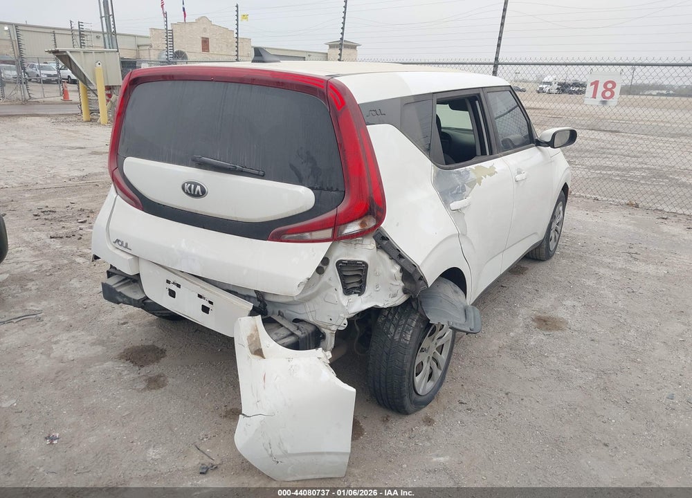 2020 KIA SOUL LX VIN: KNDJ23AU5L7040488