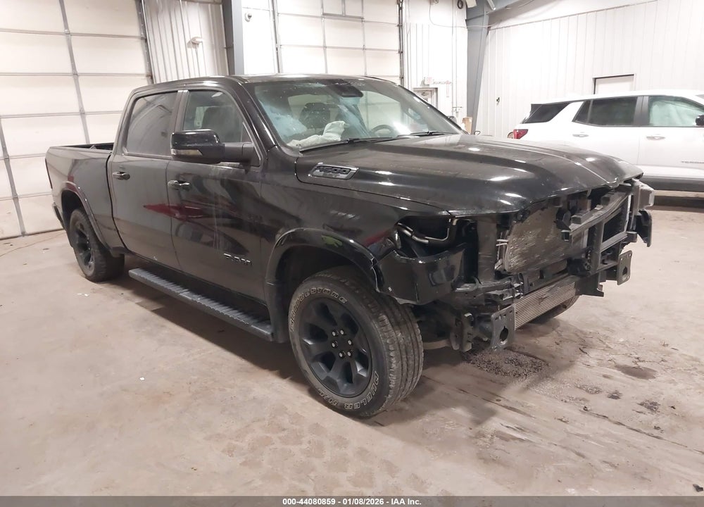 2025 RAM 1500 BIG HORN  4X4 6'4 BOX VIN: 1C6SRFMP8SN564100